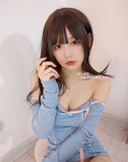 晚上进了二女小妍身体